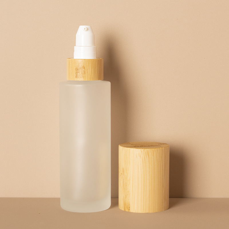 Frostet kosmetisk lotionpumpe Fin tåke og lotion glass sprayflaske med bambus trelokk Frostet kosmetisk lotionpumpe Fin tåke og lotion glass sprayflaske med bambus trelokk