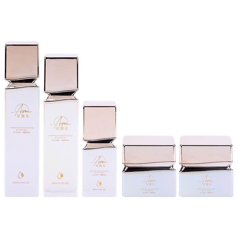 Firkantet glasskremkrukke med iriserende effekt for ansiktskrem og øyekrem Firkantet glasskremkrukke med iriserende effekt for ansiktskrem og øyekrem