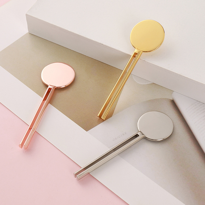 Kosmetisk nøkkelform Tube Wringer Rulletannkrem Tube Squeezer Key med stativ Dispenser Metal Tube Squeezer Kosmetisk nøkkelform Tube Wringer Rulletannkrem Tube Squeezer Key med stativ Dispenser Metal Tube Squeezer